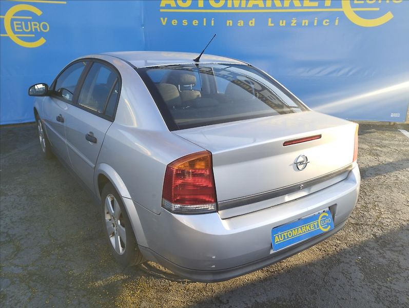 Opel Vectra 1,8 i 90KW - fotka 5 z 16
