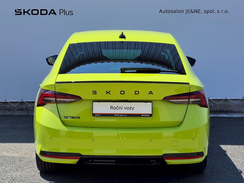 Škoda Octavia (2025) Sportline 1.5 TSI 110kW - fotka 9 z 28