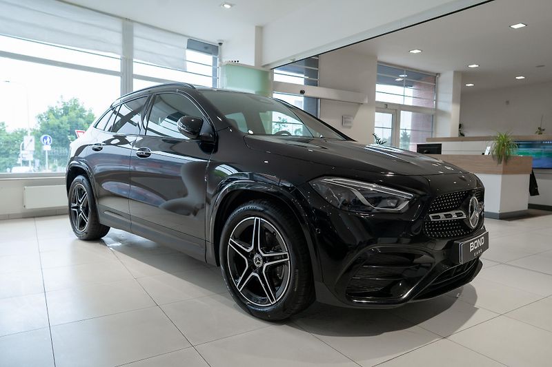 Mercedes-Benz GLA (2025) 200 d/AMGPLUS/MULTIBEAM/TOP - fotka 2 z 19