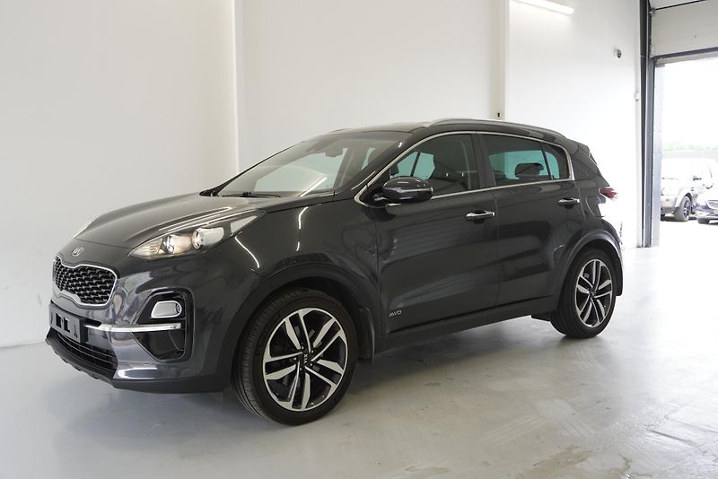 Kia Sportage 2,0 CRDI 4WD ADVANCE - fotka 1 z 31
