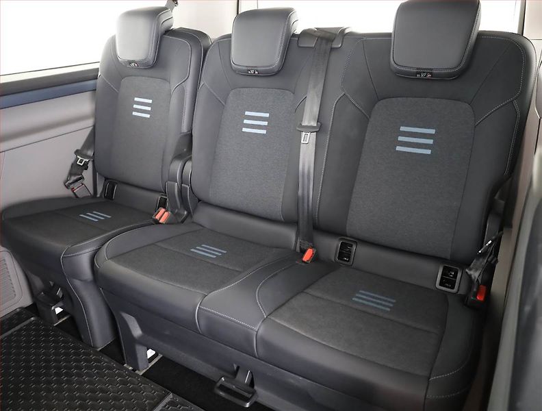 Ford Tourneo Custom (2025) Active 2.0 EcoBlue AWD, ČR - fotka 15 z 21