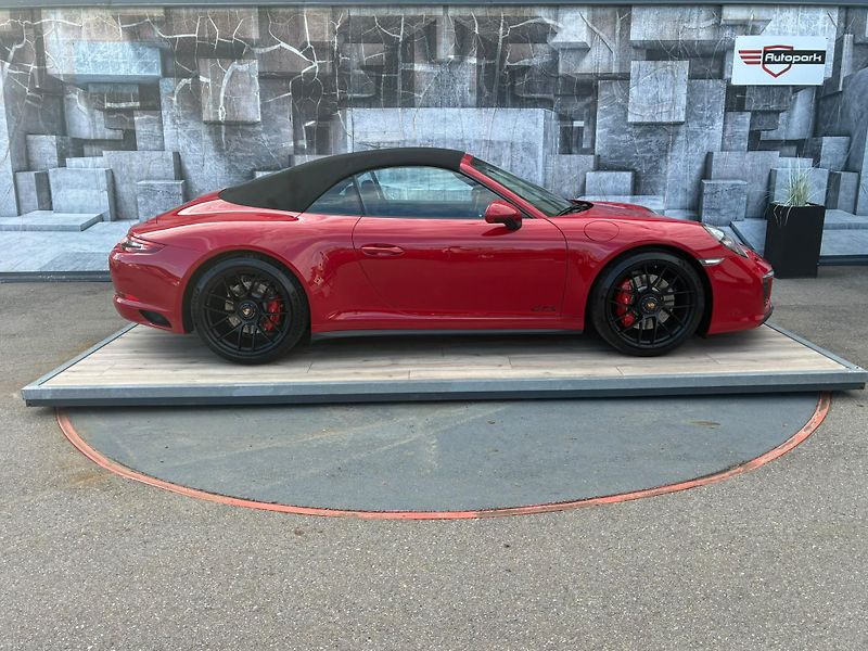 Porsche 911 (2018) CARRERA 4 GTS, 3.0, 331KW, DPH - fotka 5 z 23