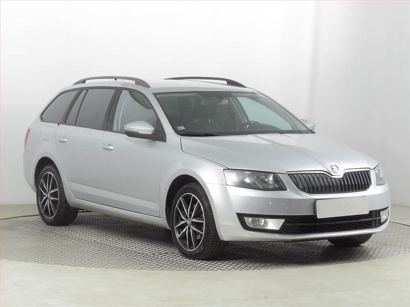 Škoda Octavia (2014) Ambition 2.0 TDI, Navi - fotografie inzerátu