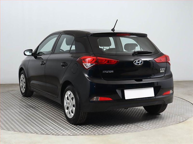 Hyundai i20 (2019) 1.2 - fotka 4 z 14