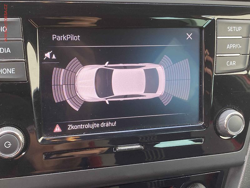 Škoda Rapid (2018) 1.0 TSI, ČR, Monte Carlo - fotka 16 z 16