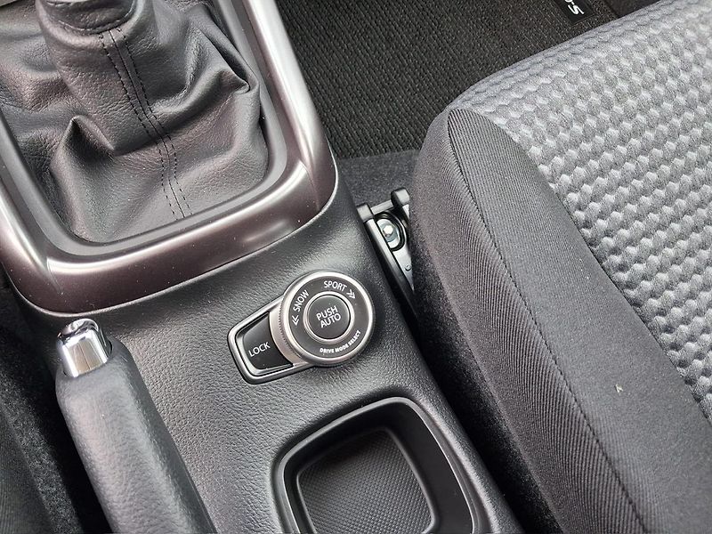 Suzuki S-Cross 1,4 BoosterJet Premium AllGrip - fotka 17 z 23