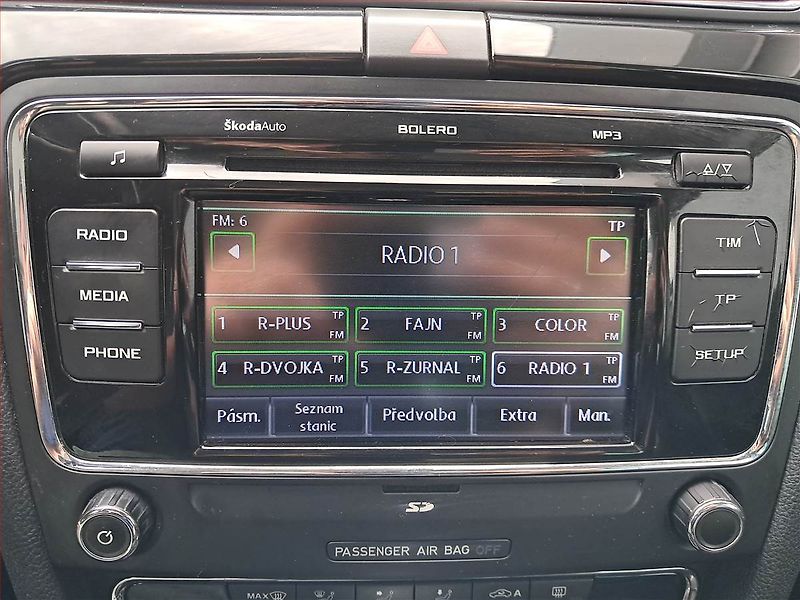 Škoda Superb (2013) Laurin&Klement 2.0 TDI - fotka 13 z 18