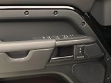 Land Rover Defender (2026) OCTA BLACK AWD AUT - náhled 36