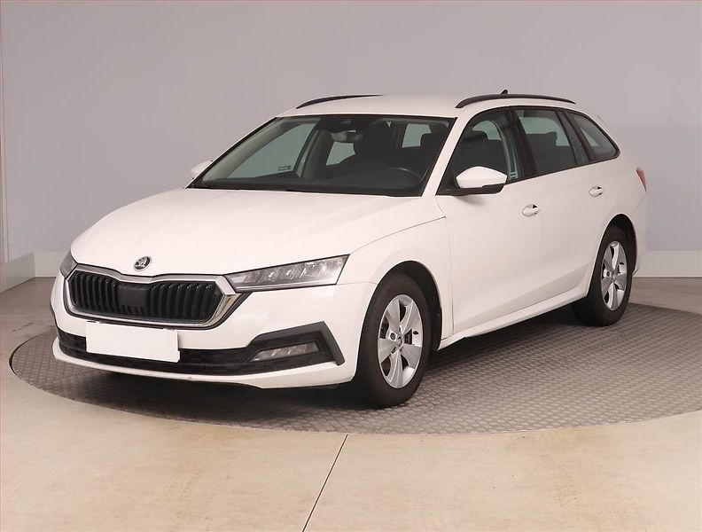 Škoda Octavia (2020) 2.0 TDI, ČR,1.maj, Tempomat - fotka 2 z 19