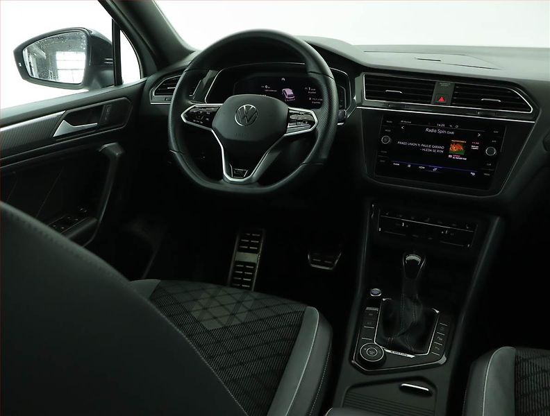 Volkswagen Tiguan Allspace (2022) R-Line 2.0 TSI - fotka 7 z 18
