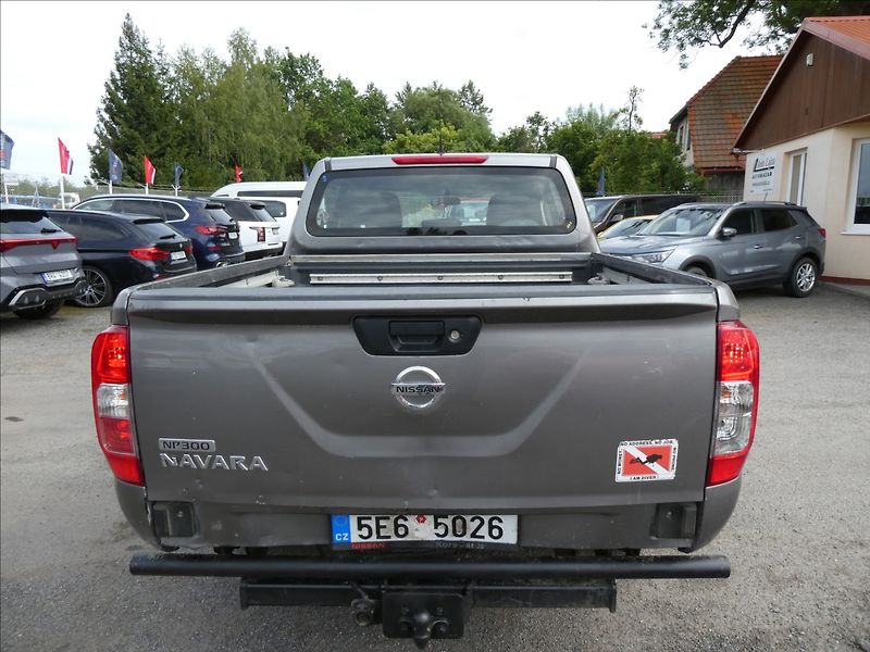 Nissan Navara 2,3 dCi 1.majitel,DPH,4x4,závě - fotka 6 z 28
