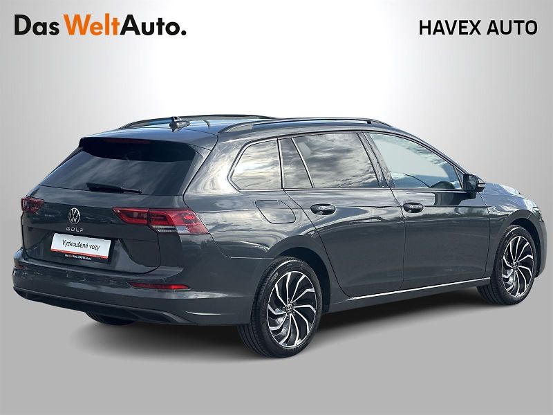 Volkswagen Golf Variant (2022) 1.0 TSI Life - fotka 2 z 30