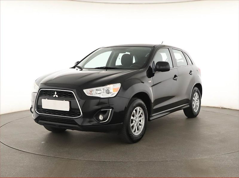 Mitsubishi ASX (2016) 1.6 MIVEC, Tempomat - fotka 2 z 14