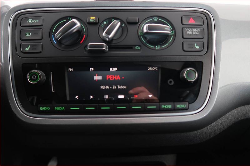 Škoda Citigo (2019) 1.0 MPI, Park. senzory - fotka 12 z 17
