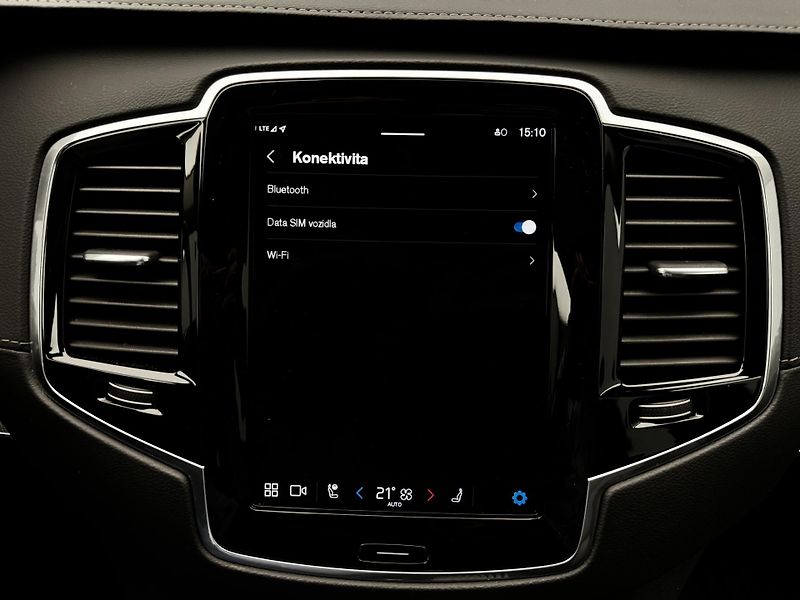 Volvo XC90 B5 AWD PLUS BRIGHT AUT CZ - fotka 46 z 53