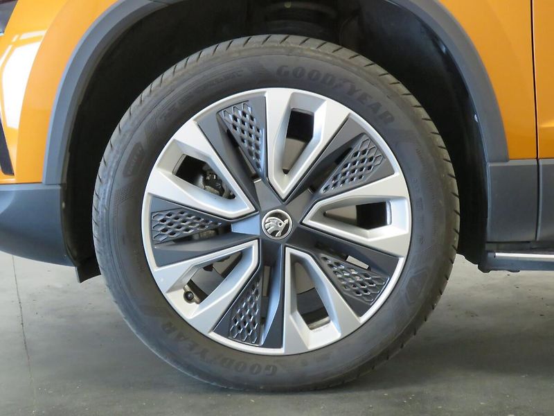 Škoda Karoq - fotka 10 z 25