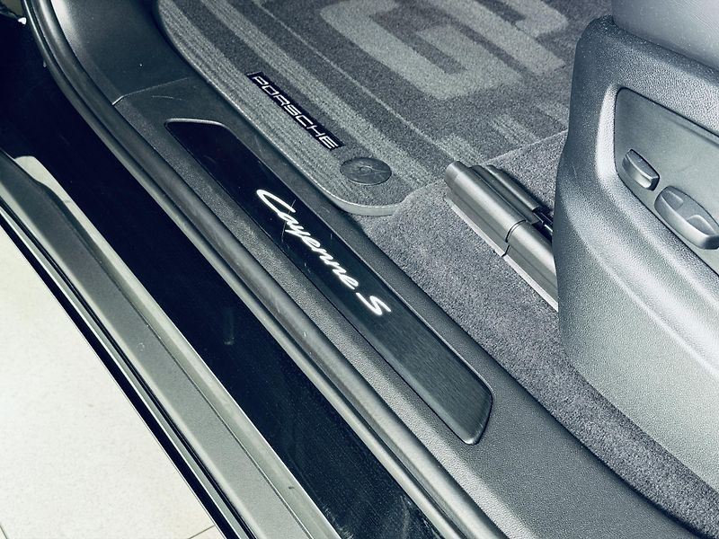 Porsche Cayenne (2024) S Coupe SPORTDESIGN MASAZ 3xTV - fotka 16 z 45
