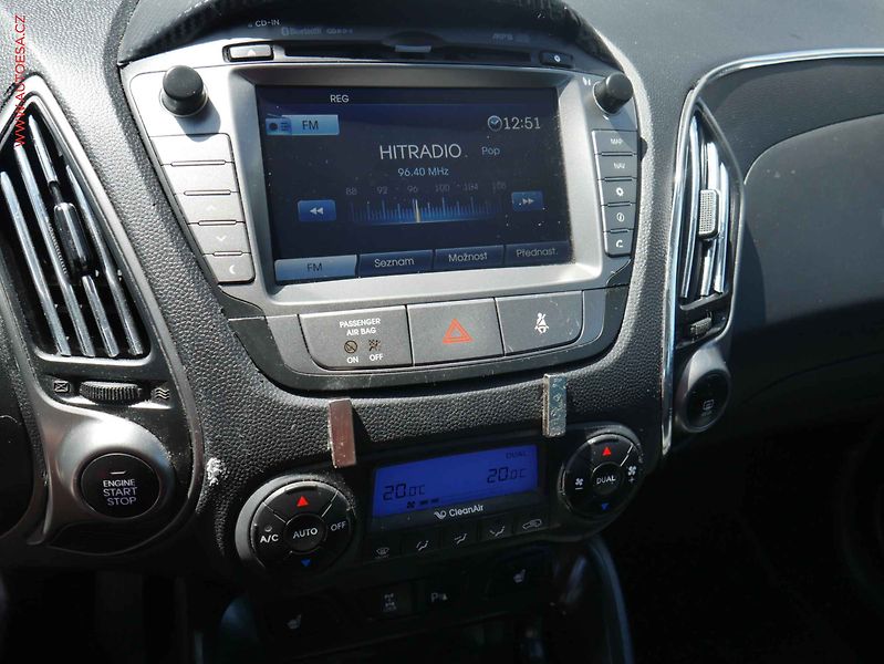 Hyundai ix35 (2014) 2.0CRDi 4x4, ČR, AT, park - fotka 11 z 16