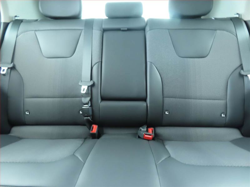 Kia Niro (2023) EV, SoH 100% - fotka 10 z 26
