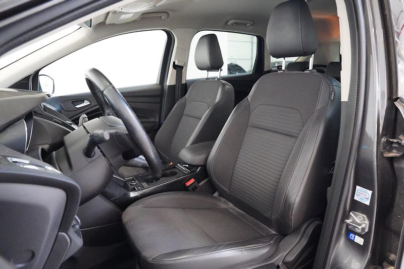 Ford Kuga - fotka 6 z 6