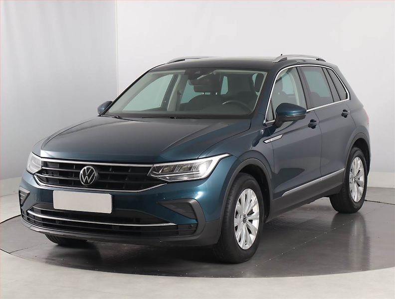 Volkswagen Tiguan (2022) Elegance 1.5 TSI - fotka 2 z 19