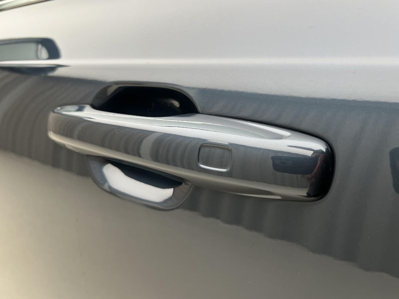 Volvo XC90 T8 AWD RECHARGE ULTRA BRIGHT - fotka 16 z 51
