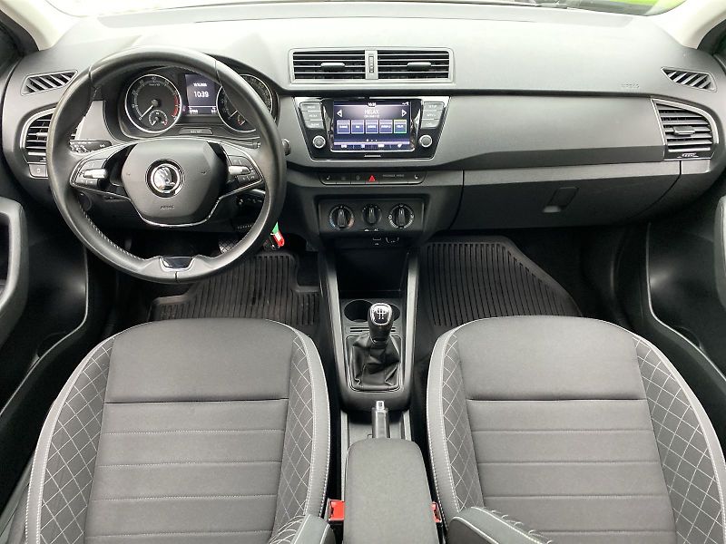 Škoda Fabia (2022) Combi 1.0 TSI Ambition Plus - fotka 5 z 30