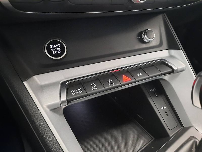 Audi Q3 (2022) 35 TDI quattro (110kW/150k) S - fotka 20 z 21