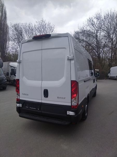 Iveco Daily (2026) 35S14 klima, 6 MÍST! - fotka 4 z 10
