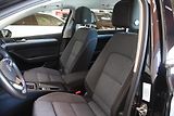Volkswagen Passat (2023) 2.0TDI DSG Display Tažné - náhled 17