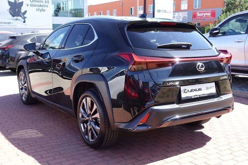 Lexus UX 300h UX300h F SPORT Design - fotka 7 z 36