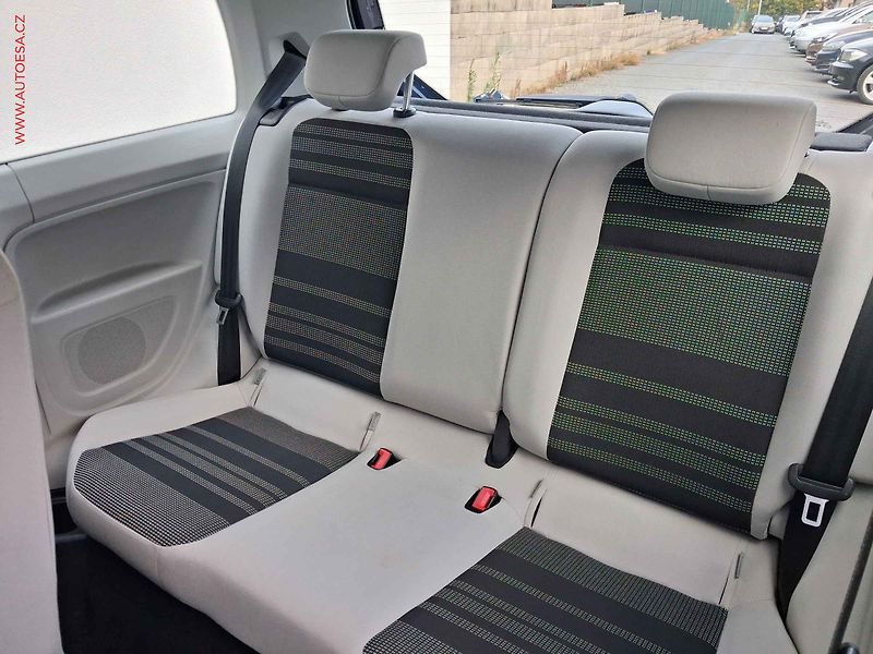 Seat Mii (2013) 1.0 MPi, Style, navi - fotka 10 z 16