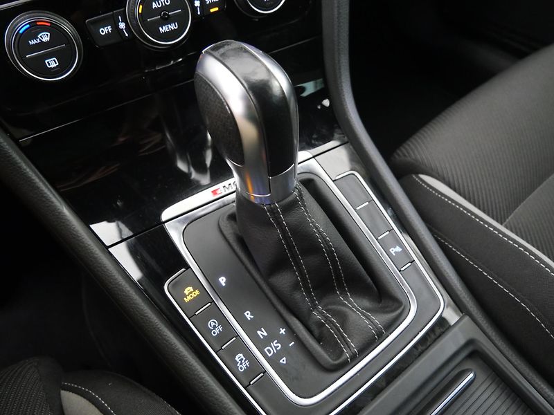Volkswagen Golf - fotka 19 z 25