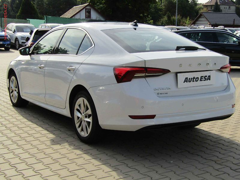 Škoda Octavia (2021) 2.0 TDi, 2.maj,ČR, AC - fotka 6 z 17