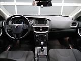 Volvo V40 2,0 D AUT NEZ. TOPENÍ - náhled 12