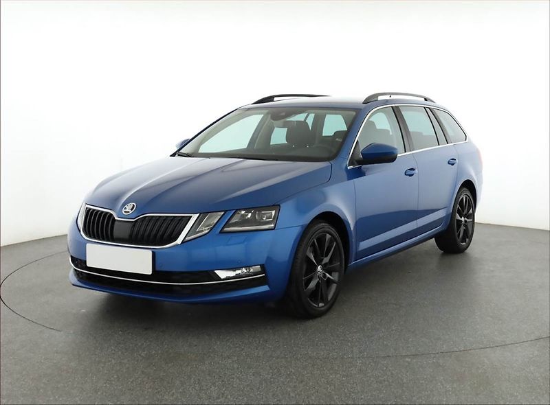 Škoda Octavia (2017) Style 2.0 TDI, Serv.kniha - fotka 2 z 18