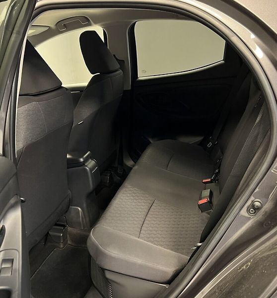 Toyota Yaris 1.5 Hybrid AT COMFORT STYLE TE - fotka 10 z 16