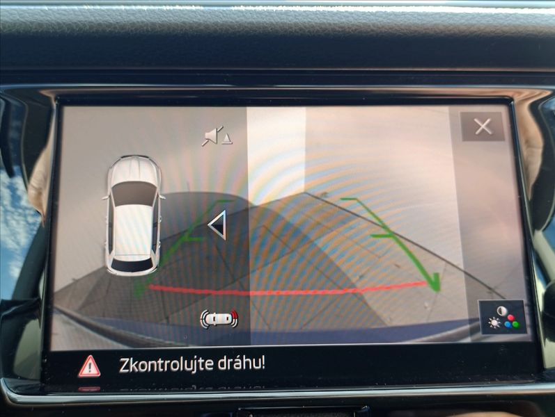 Škoda Fabia 1,0 TSi 70kW Kamera Klima Alu - fotka 17 z 33