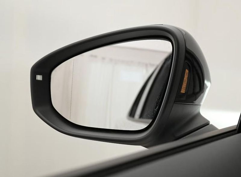 Volkswagen ID.7 Tourer GTX SoH 99% 360k Masáž HuD Taž - fotka 24 z 26