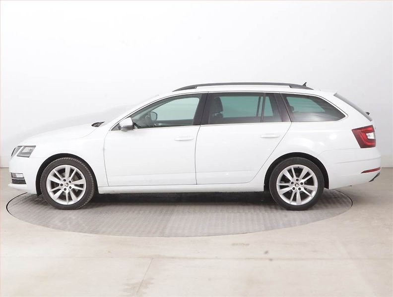 Škoda Octavia (2018) 2.0 TDI, Automat, Serv.kniha - fotka 3 z 16