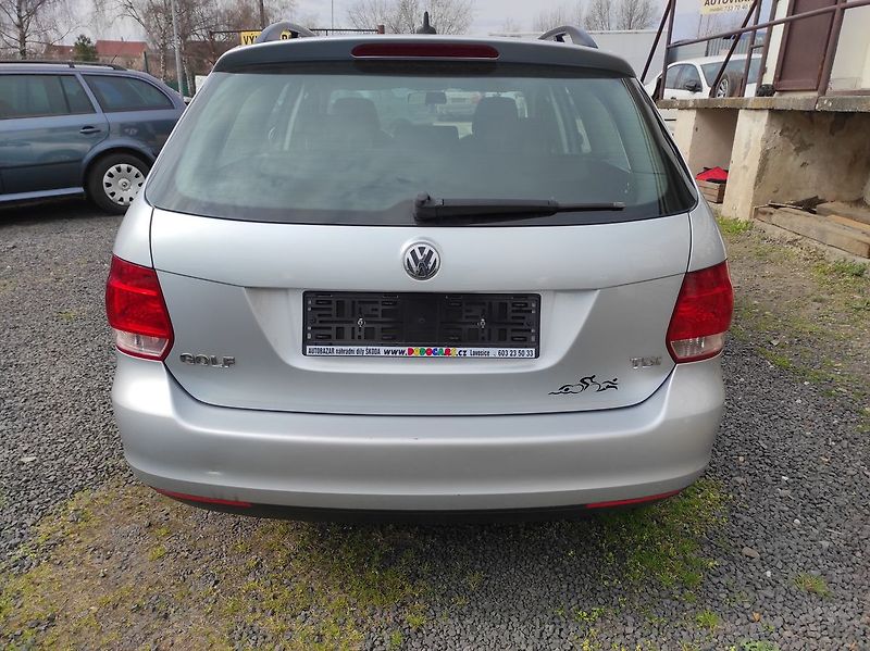 Volkswagen Golf 1.9 TDI Variant Trendline - fotka 4 z 26