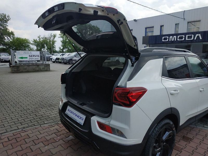KGM Korando 1.5T, Style+2WD, AT, SKLADEM - fotka 31 z 33