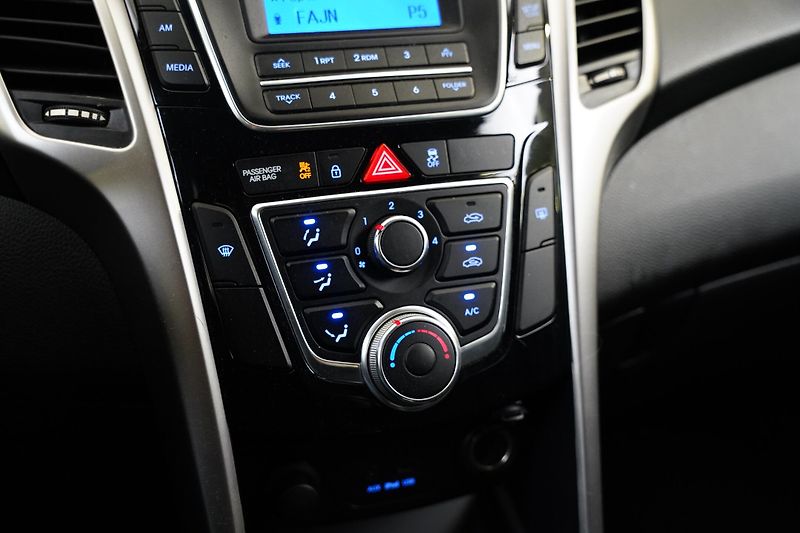 Hyundai i30 - fotka 18 z 21