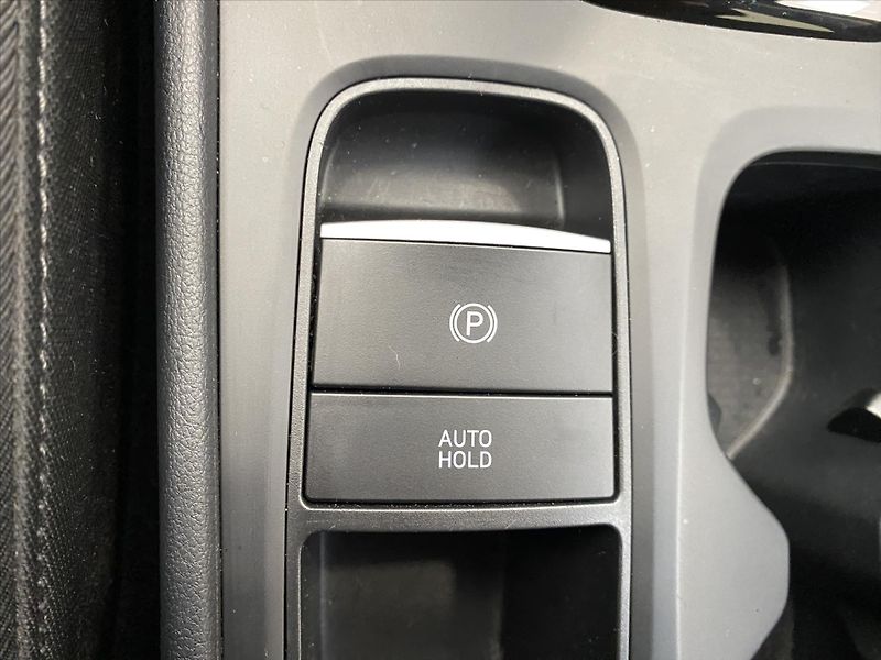 Hyundai Tucson 1,6 CRDi 85kW SMART - fotka 17 z 28