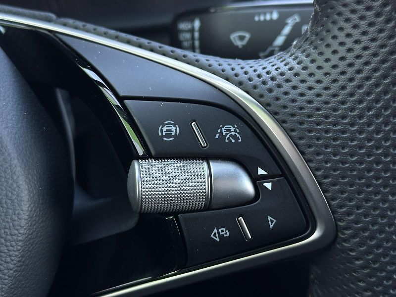 Škoda Scala 1.5TSi Monte Carlo 150PS NAVI - fotka 23 z 56