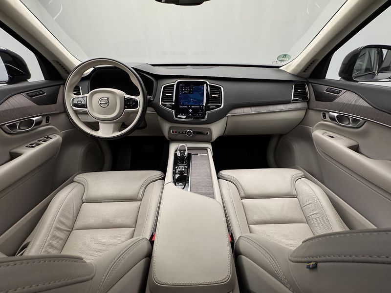 Volvo XC90 B5 AWD ULTIMATE AUT  - fotka 2 z 52