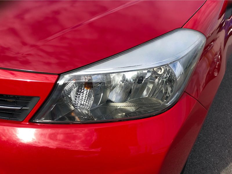 Toyota Yaris 1.33  VVT-i, Automat - fotka 24 z 28