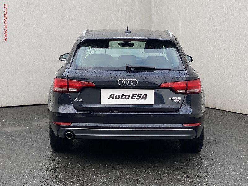 Audi A4 (2017) 2.0 TDi, Bixen, navi - fotka 5 z 19