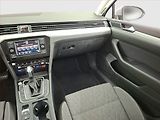Volkswagen Passat (2022) 2.0 TDI - náhled 8