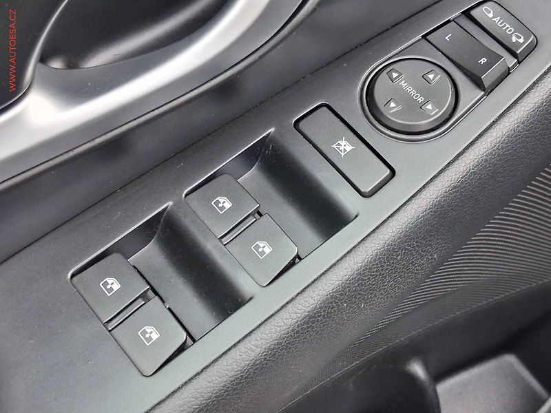 Hyundai i30 (2017) 1.4 T-GDi, 2.maj,ČR, Style - fotka 11 z 21